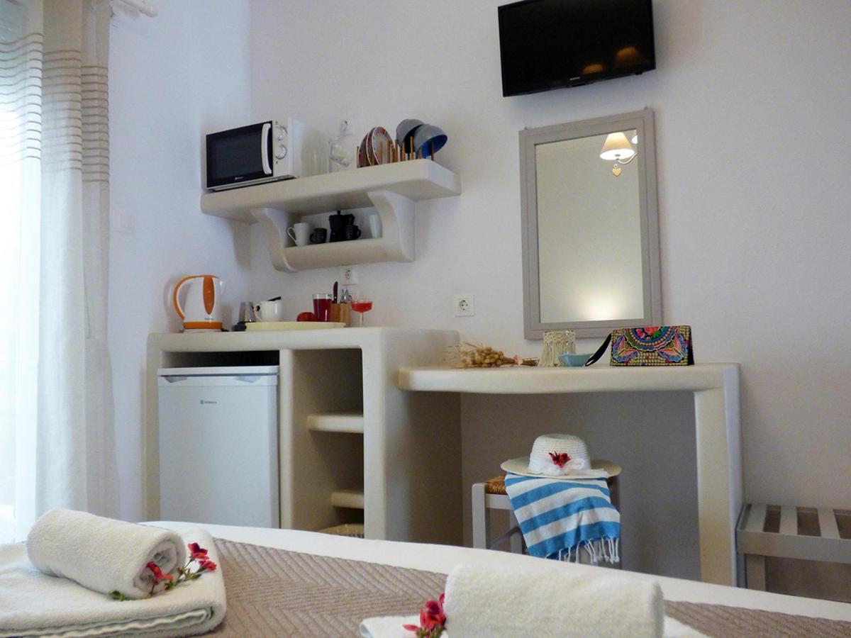Tasoula Guest House Adamantas Eksteriør billede